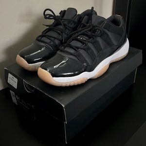 Air Jordan 11 Low